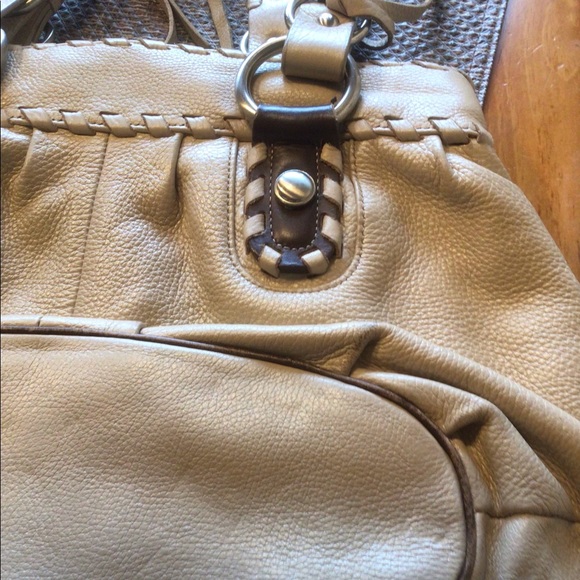 B. Makowsky Handbag - Picture 2 of 7